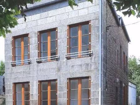 immeuble 7 pièces 136 m²