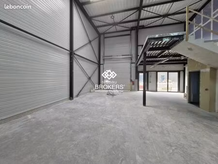 local 160 m² courtry