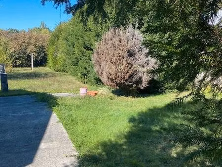 terrain constructible 445m² - partiellement viabilisé