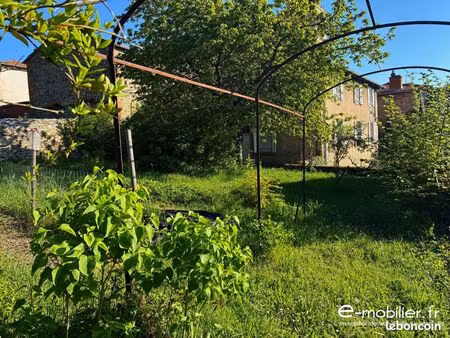 maison 9 pièces 220 m²