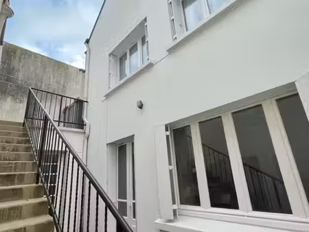 immeuble 8 pièces 180 m²
