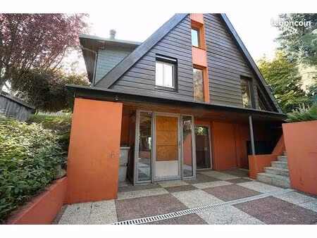maison 4 pièces 162 m²