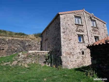 maison individuelle sur 686 m2 de terrain