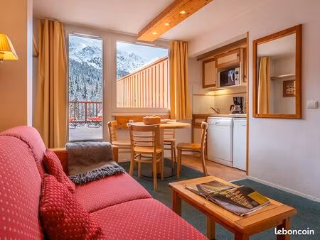 appart 4 personnes 4 eme semaine de mars à meribel les allues