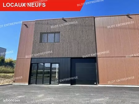 local d'activité 215 m²