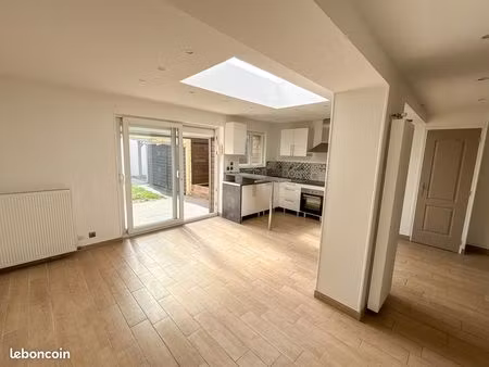 maison 2 pièces 51 m²