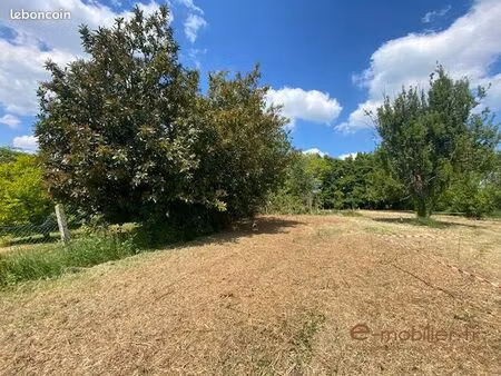 terrain 1100 m² moncheaux