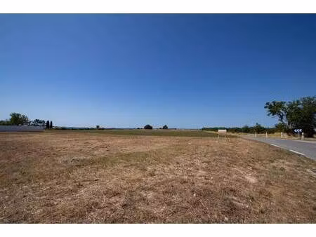 terrain constructible viabilisé à vendre