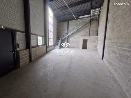 local 170 m² tremblay-en-france