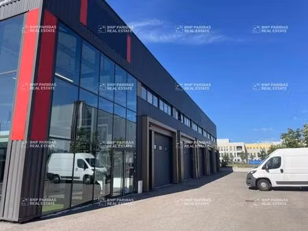 local d'activités à louer