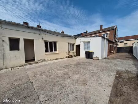 maison 8 pièces 240 m²