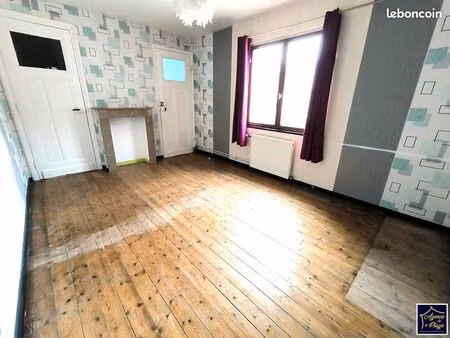 immeuble 10 pièces 280 m²