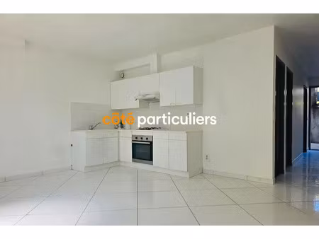 location appartement 2 pièces 45 m² à oyonnax (01100)  505 €