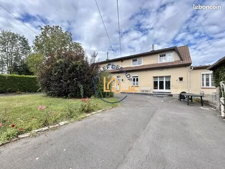 maison 5 pièces 142 m²