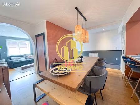 maison 5 pièces 105 m²