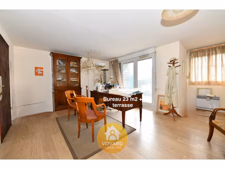 cabinet pour profession libérale à la gare de st brice sous