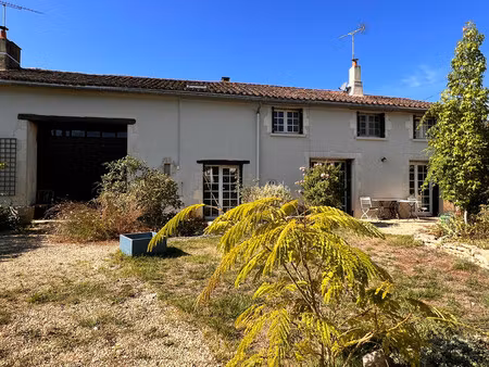 maison à vendre à saint-macoux (86400) - vienne