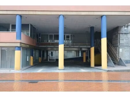 bristol palace emplacement de voitures