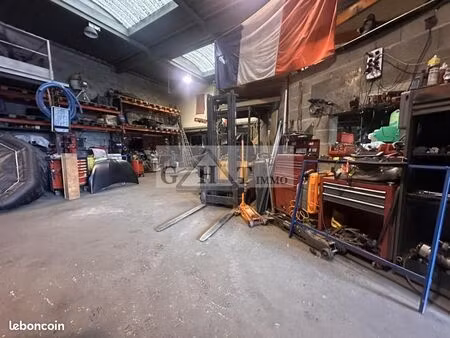 local bureaux 340 m²