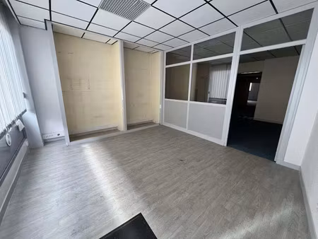 location locaux professionnels 132 m² à montluçon (03100)  500 €