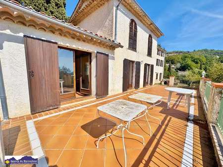 levens  appartement 2 pièces terrasses  garage et cave