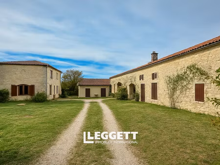 maison 8 pièce(s)  ballans