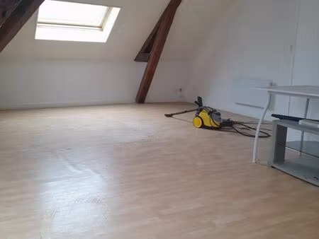 appt 2 pieces derriere le canal