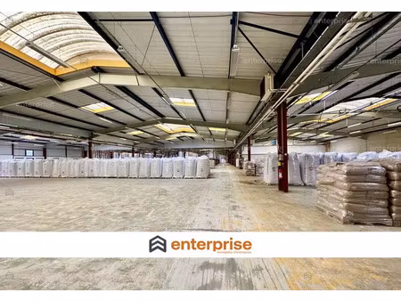 bâtiment logistique à vendre