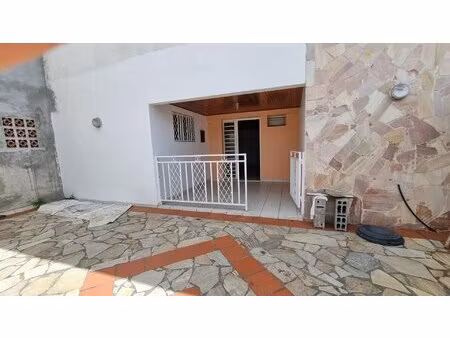 a louer ducos genipa local professionnel avec terrasse