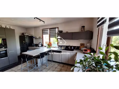 châteauponsac ?belle maison familiale de 130 bm² avec sous-sol