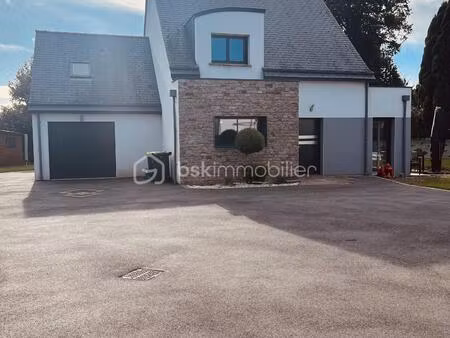 maison contemporaine de 121 98 m² à laignelet