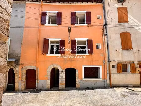 exclusivite  riez  maison de village au calme  98 m² avec belles possibilités (investissem