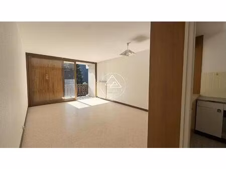 appartement à rénover de 1 chambre proche du centre de saint jean d'aulps