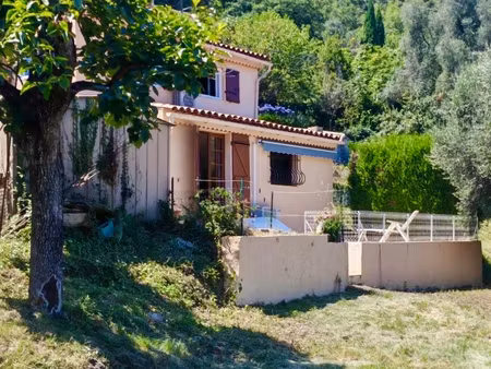 bas de villa familial  2 appartements tourrette levens 5 pièces 120 m2  terrain 2600m2