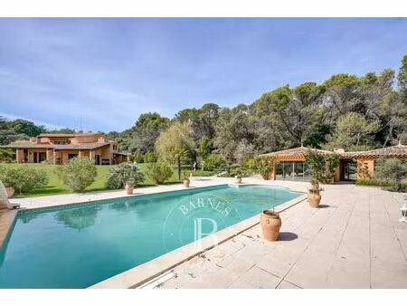 vente maison 9 pièces 245m2 aix-en-provence 13100 - - surface privée