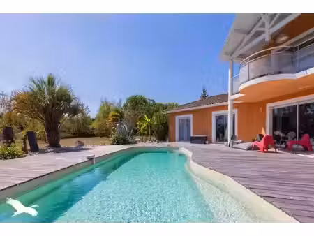 vente maison 5 pièces 210 m² saint-jean-poutge (32190)