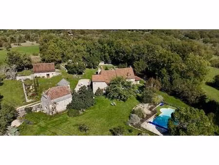 corps de ferme avec piscine cajarc (46)