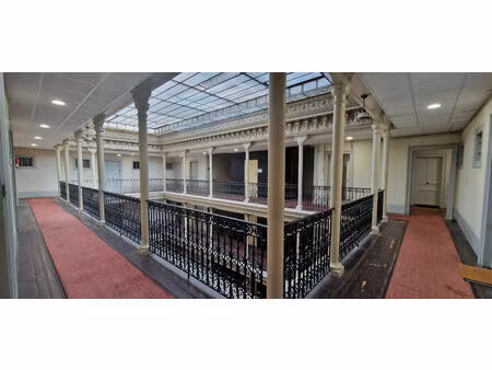 appartement meublé aix les bains 1 pièce de 14.84 m2 carrez dans un monument historique