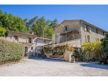 maison de luxe à vendre à eygaliers