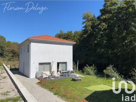 maison de luxe à vendre à chevry