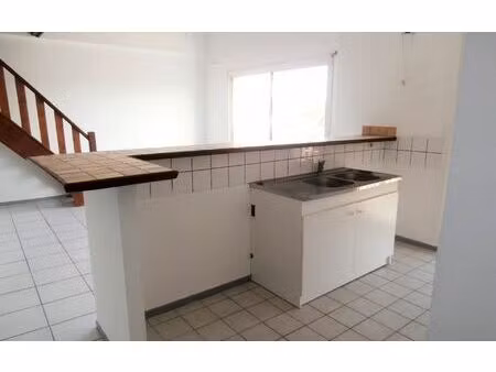 location appartement  57 m² t-3 à albi  600 €