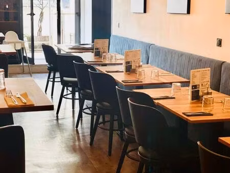 vente commerce cuers (83390)