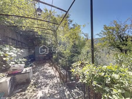 terrain de 476 m² à menerbes