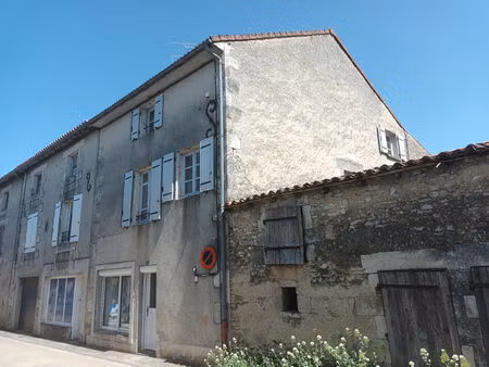 maison de ville à usson