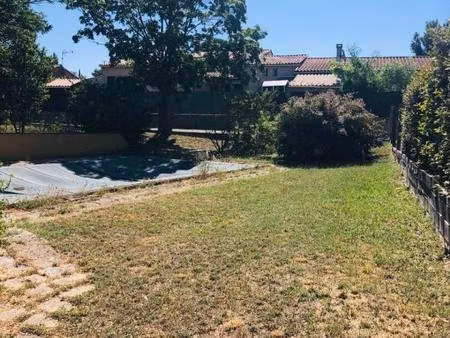 pertuis - terrain de 600 m² - quartier residentiel