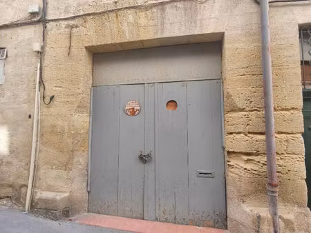 parking / box montpellier 25 m2