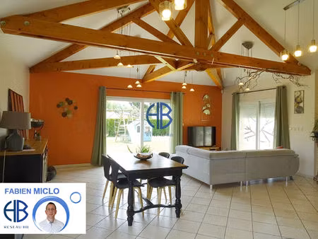 maison doissin 5 pièce(s) 151 m2