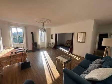 vente appartement 3 pièces à huelgoat (29690) : à vendre 3 pièces / 77m² huelgoat