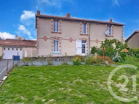 maison à vendre - 6 pièces - 140 m2 - st laurent sur sevre - 85 - pays-de-loire