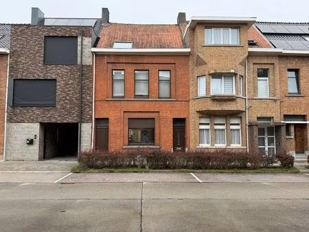 grande maison - possible 4 chambres - jardin